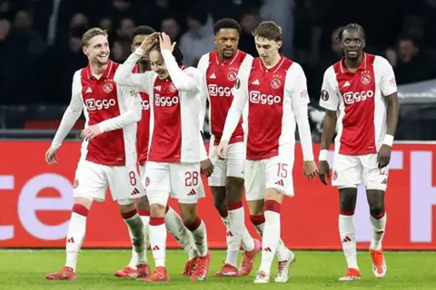 من أياكس.. تشيلسي يحسم الصفقة الثامنة هذا الصيف